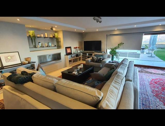 3 BEDROOM PROPERTY TO RENT IN CHAPMANS PEAK